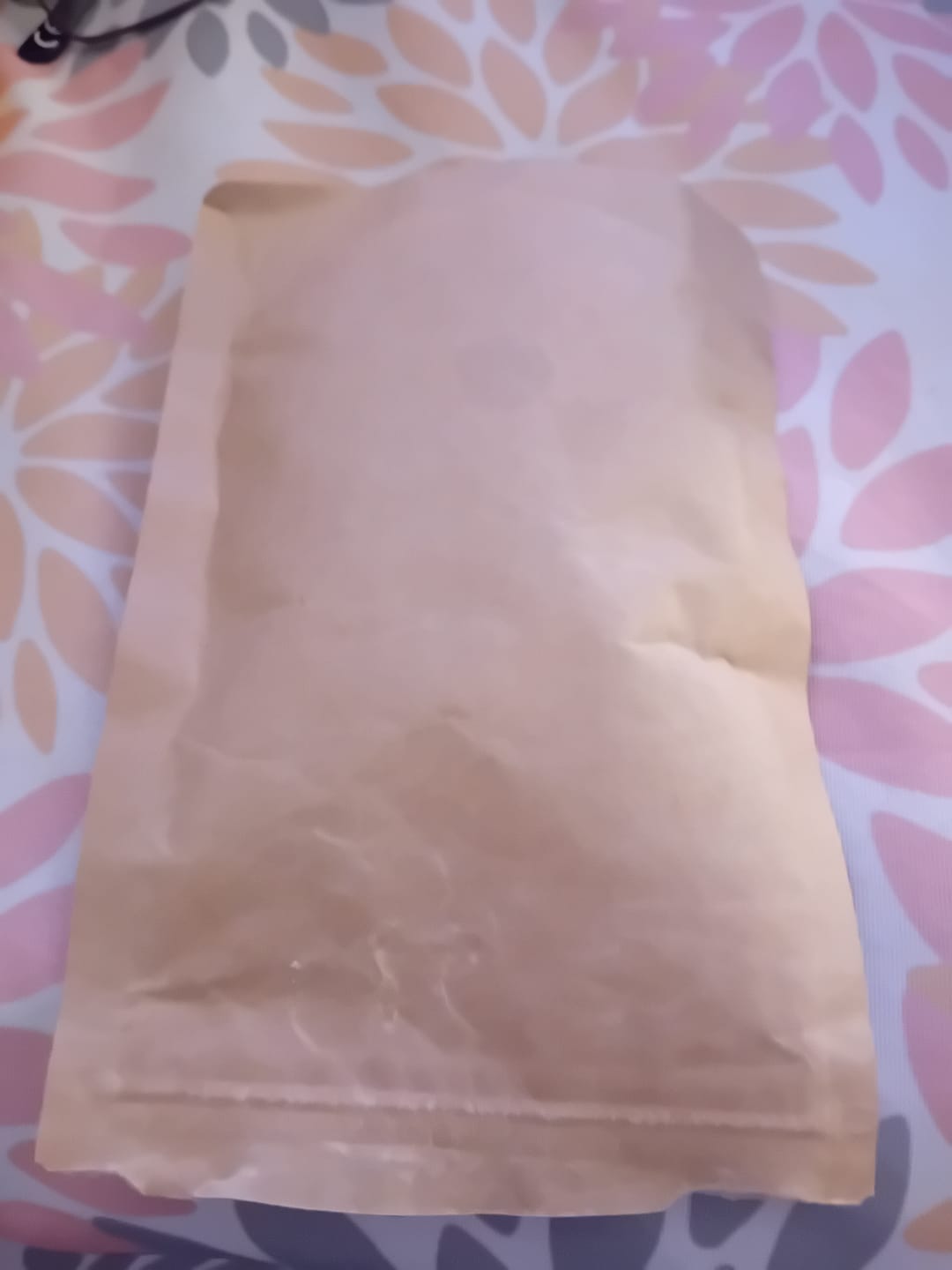 Opinión con foto de un cliente sobre las gominolas de THC con sabor a fresa