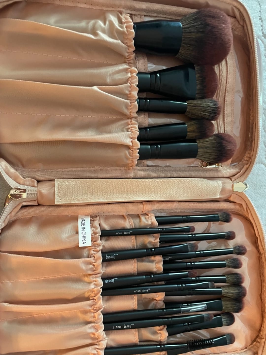 Customer photo review of Makeup Lover Makeup Brush Collection (Phantom Black)