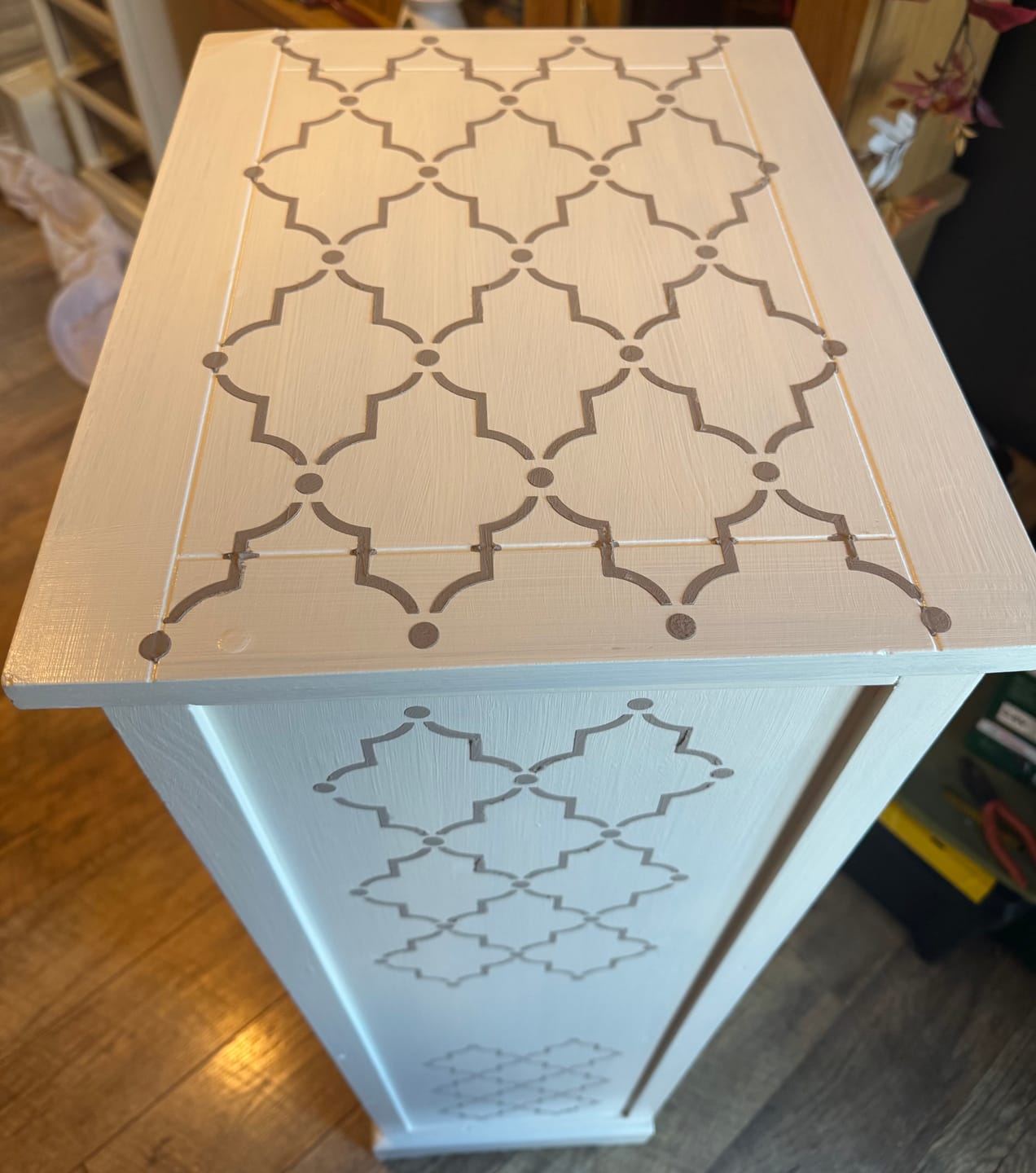 Customer photo review of MARRAKECH Furniture Stencil