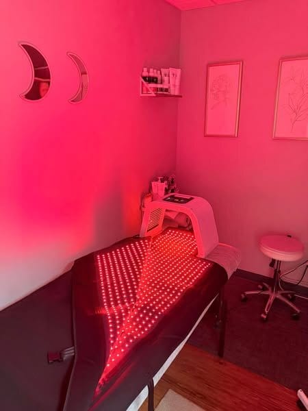Customer photo review of LUMYHEALTH Red Light Therapy Bag For Full Body - Infrared Recovery System (660nm + 850nm)