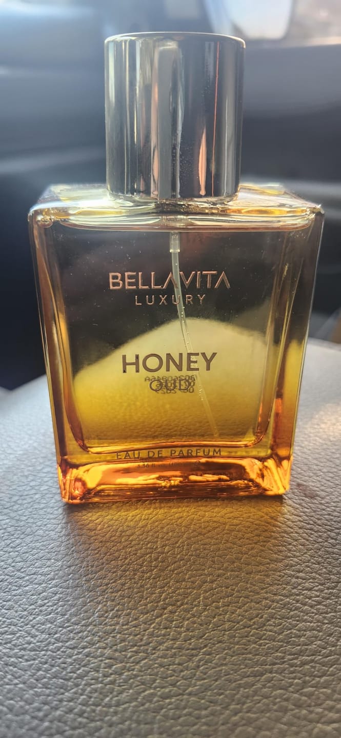 Customer photo review of Honey Oud Perfume