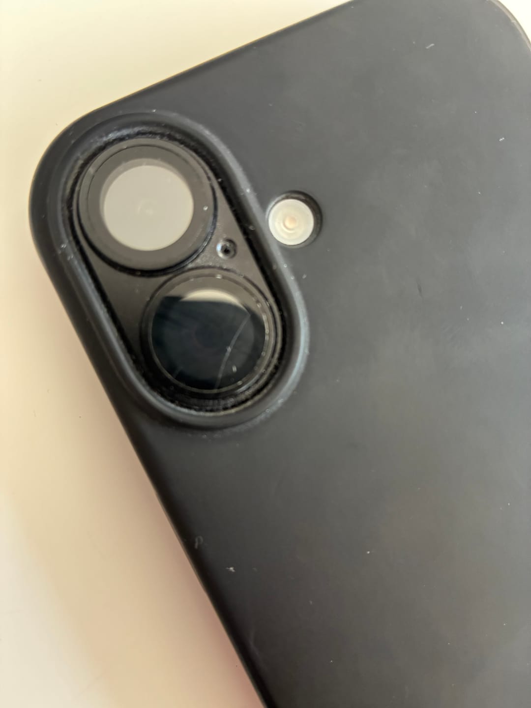Customer photo review of arktis iPhone 17 CamShield Kameraschutz