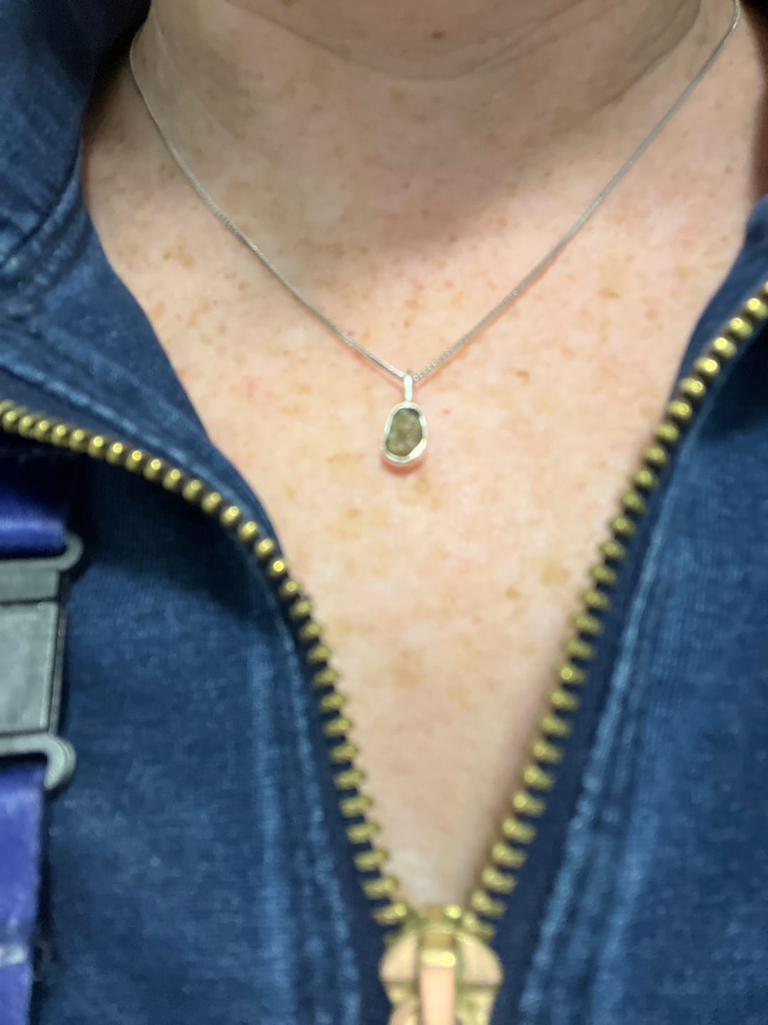 Customer photo review of Moldavite - Mini necklace pendant