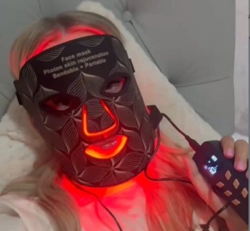 Customer photo review of LUMYHEALTH LED Red Light Therapy Face Mask(8 Colors)
