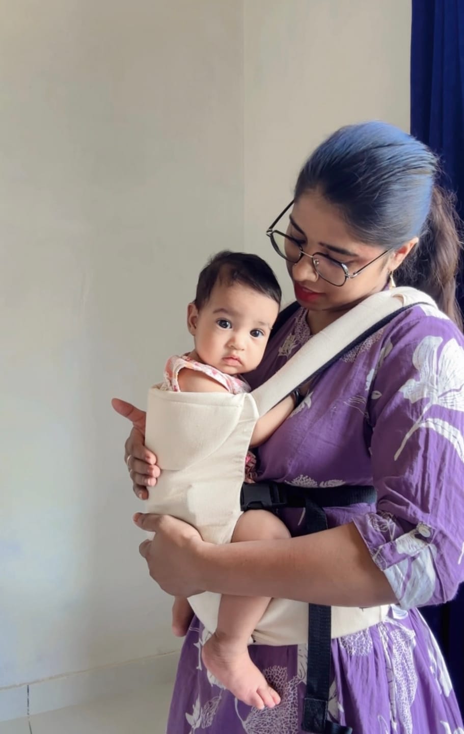 Customer photo review of Snugs Embrace Carrier - 2-in-1 Carrier