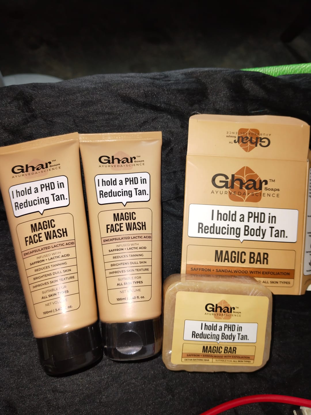 Customer photo review of Magic Soap + Face Wash Combo To Reduce Tan