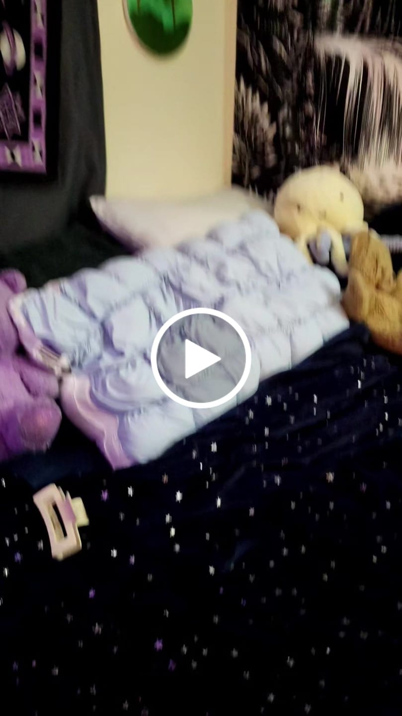 Customer video review of Puff Pillow
