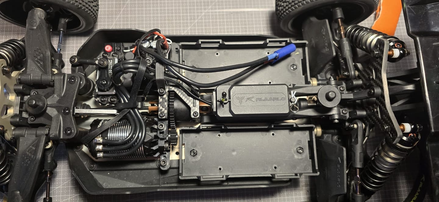 Customer photo review of 1/8 4WD Buggy Dragon Scale Knight | DSK KIT