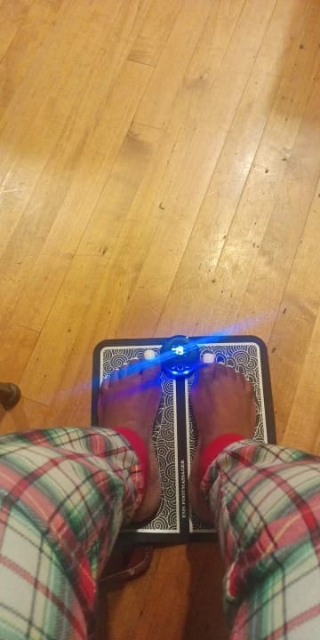 Customer photo review of Estimulador EMS para Pies y Piernas