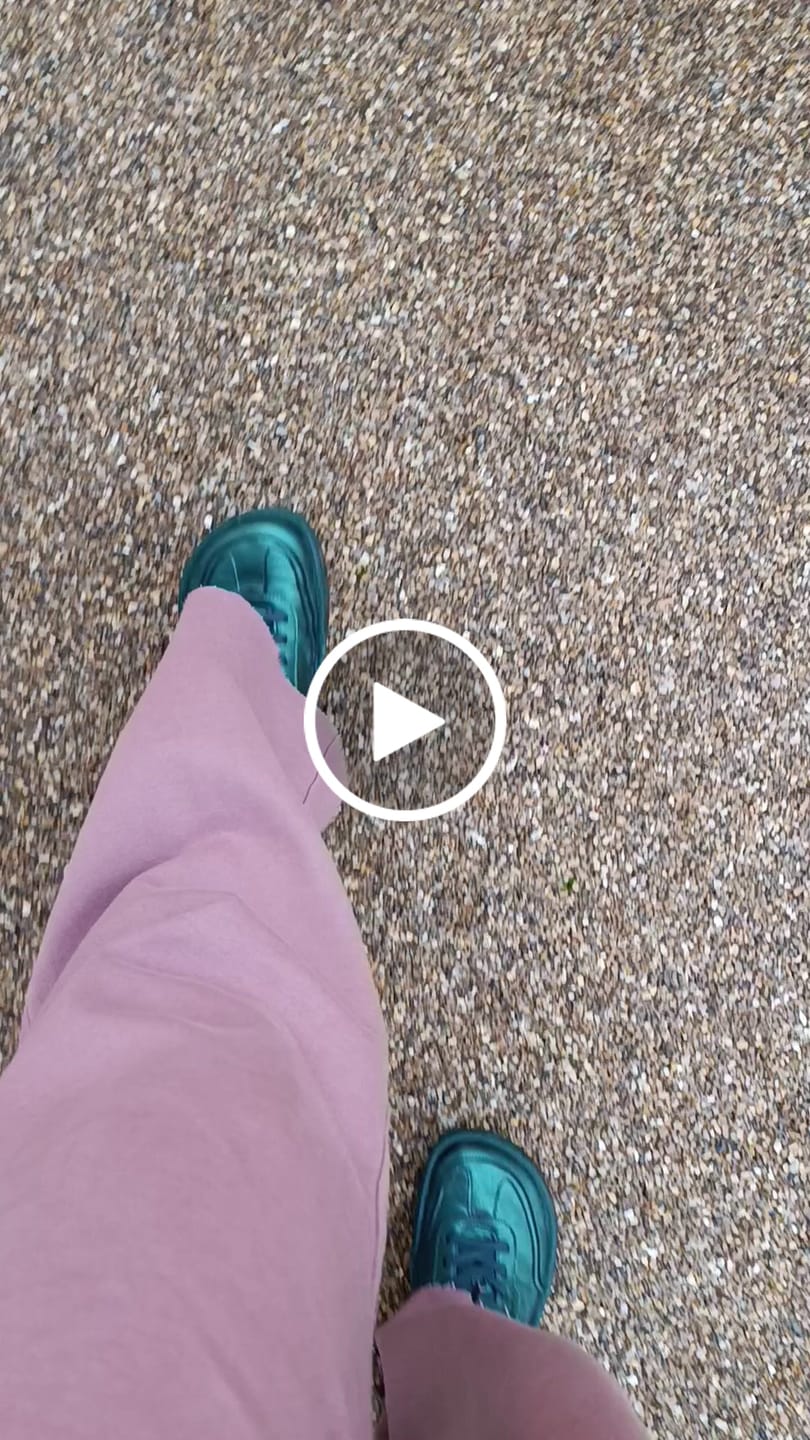 Customer video review of Soho Metal Green