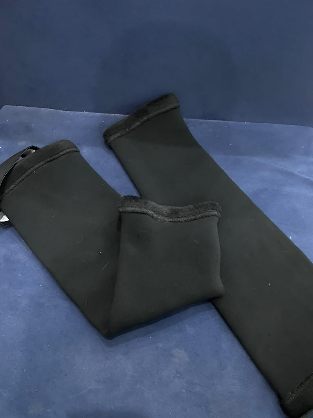 Customer photo review of Velvet Knee Warmer for Men & Women