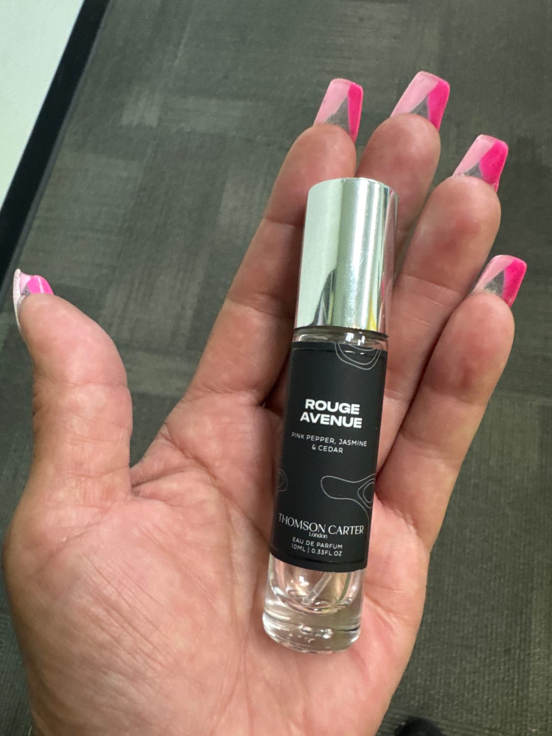Customer photo review of Rouge Avenue | Eau de Parfum