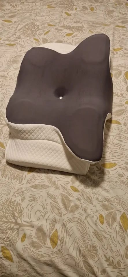 Customer photo review of ORVANE Butterfly™ – 5 Zone Neck & Shoulder Pain Relief Pillow