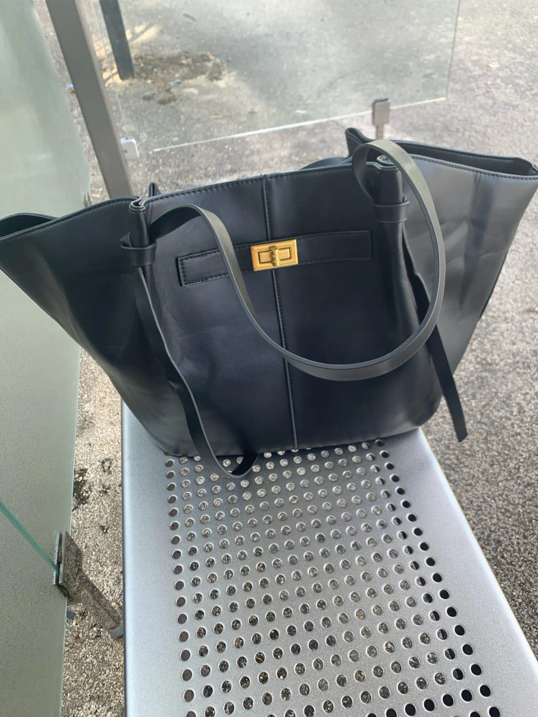 Customer photo review of Gerda Shopper Bag