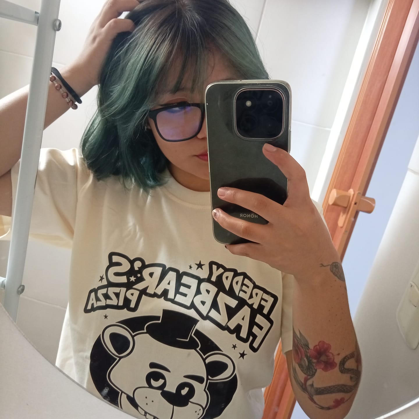 Customer photo review of Freddy's Call