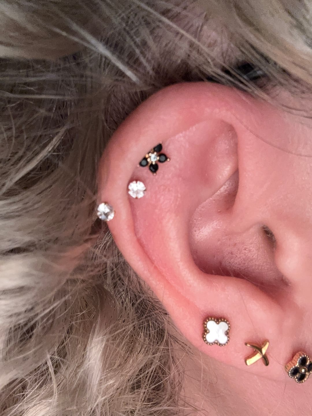 Customer photo review of Roxi U hoop gold