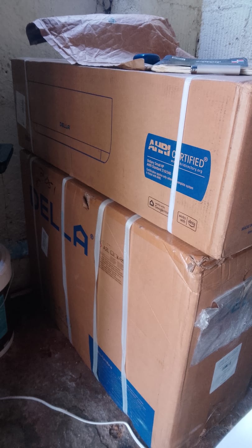 Customer photo review of DELLA Motto Series 9100 BTU 20.5 SEER2 Mini Split Heat Pump AC - Up to 400 Sq.Ft.
