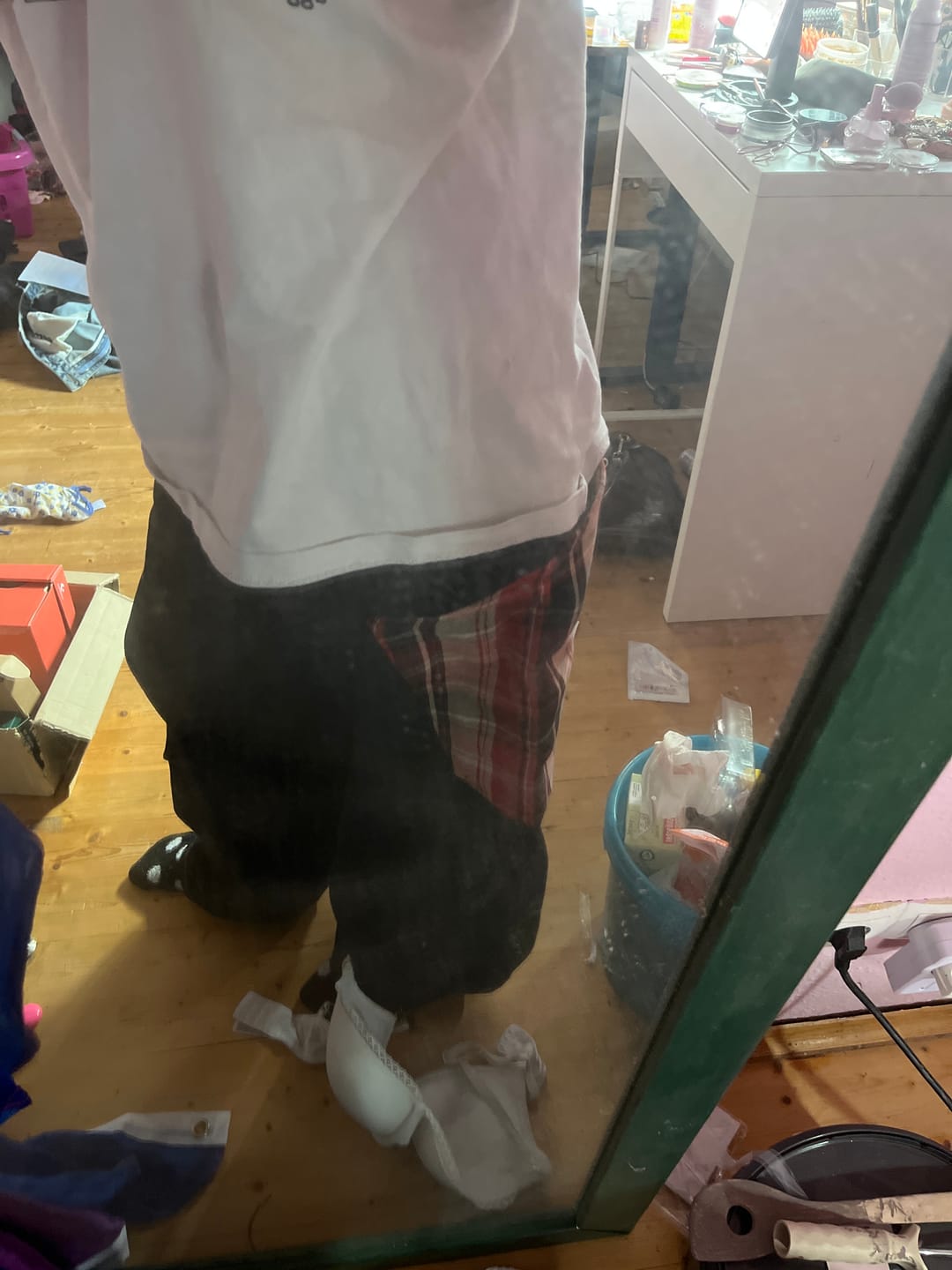 Customer photo review of Aelfric Eden BAGGY BARREL Jeans