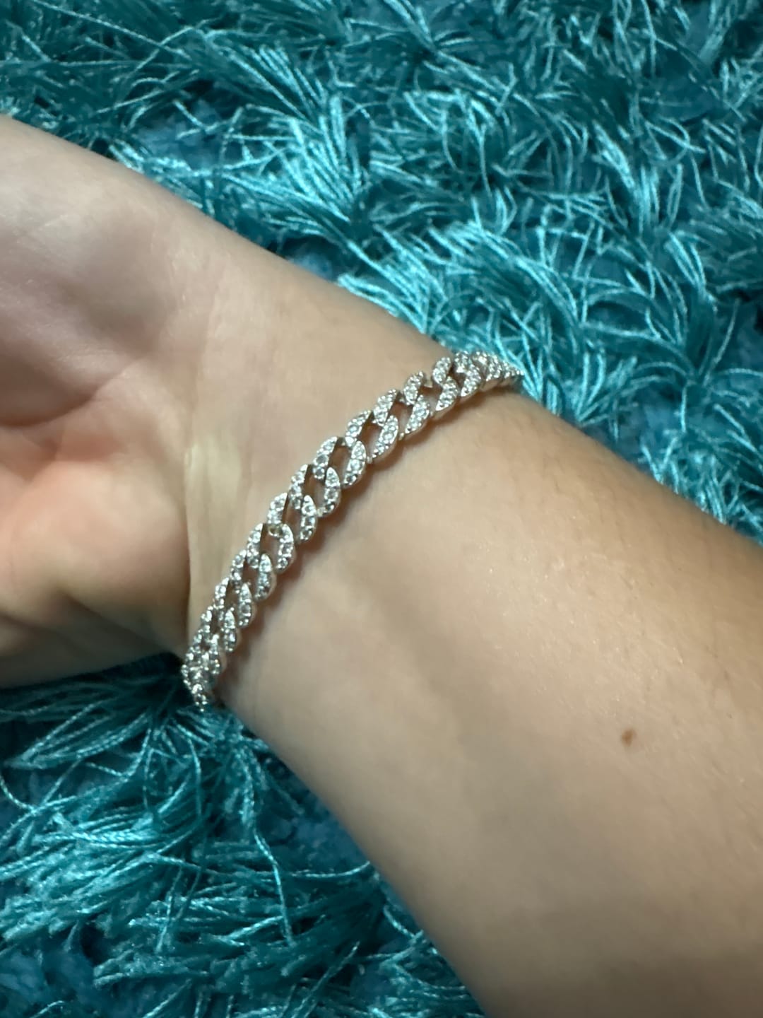 Customer photo review of PULSERA PANDORA TENIS TIMELESS PAVE CUBANA BRILLANTE PLATA .925 + KIT DE REGALO