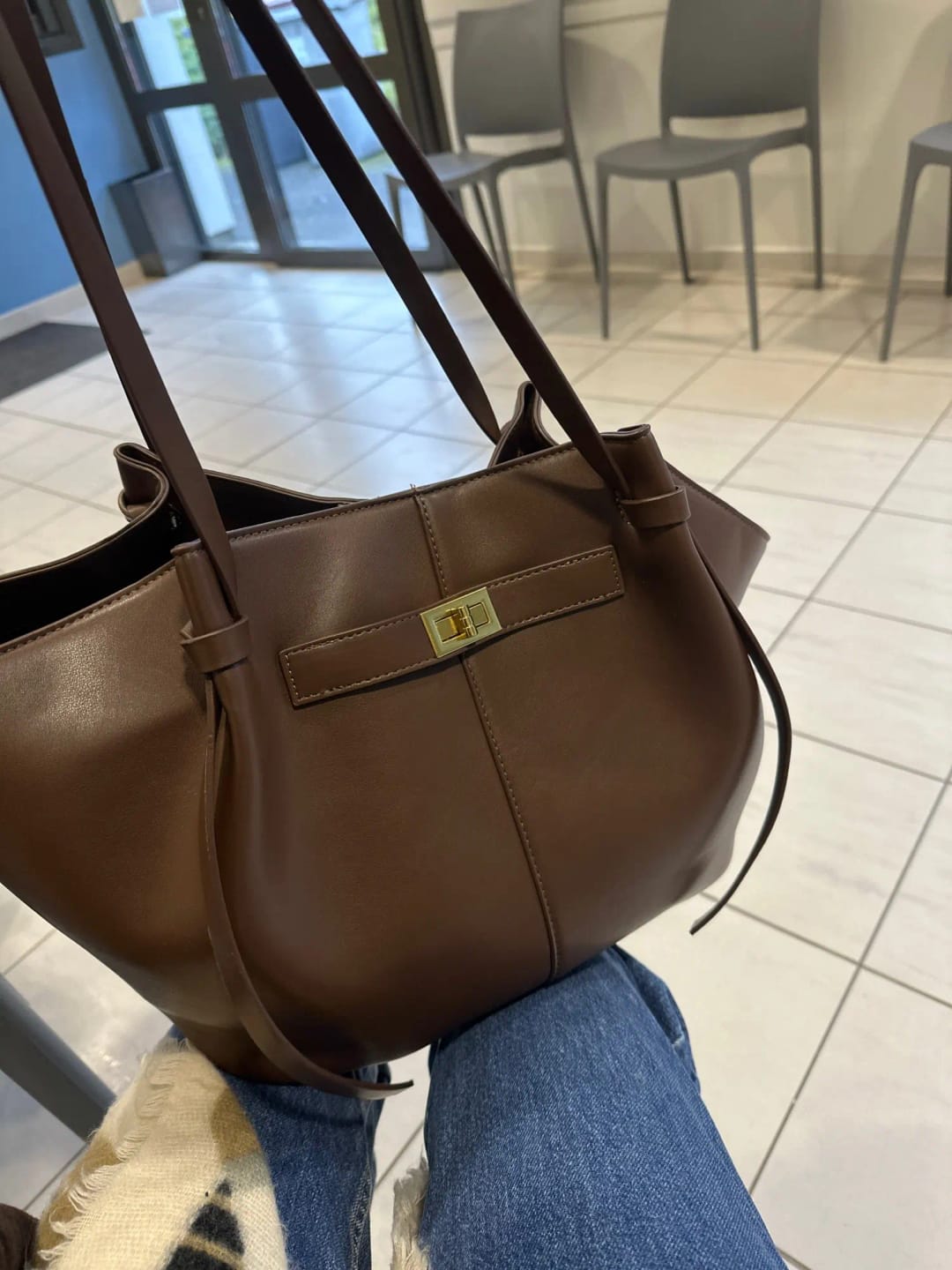 Customer photo review of Gerda Shopper Bag