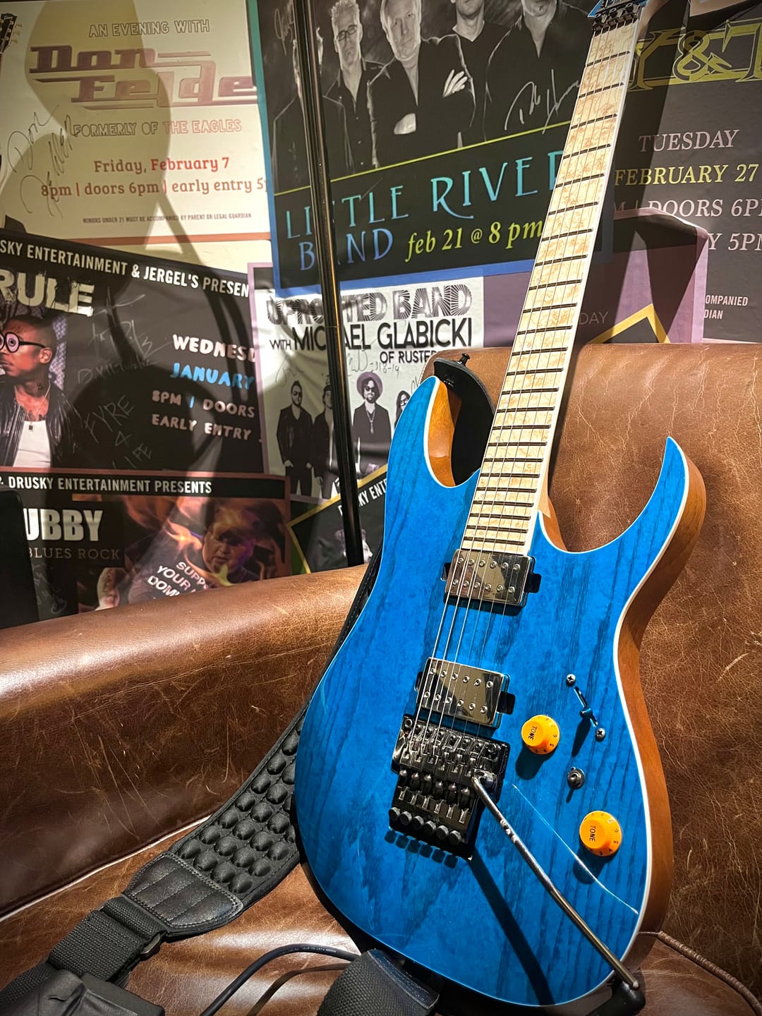 Customer photo review of ZERO-G Pro Guitar & Bass Strap | Zero-Gravity Weight Relief