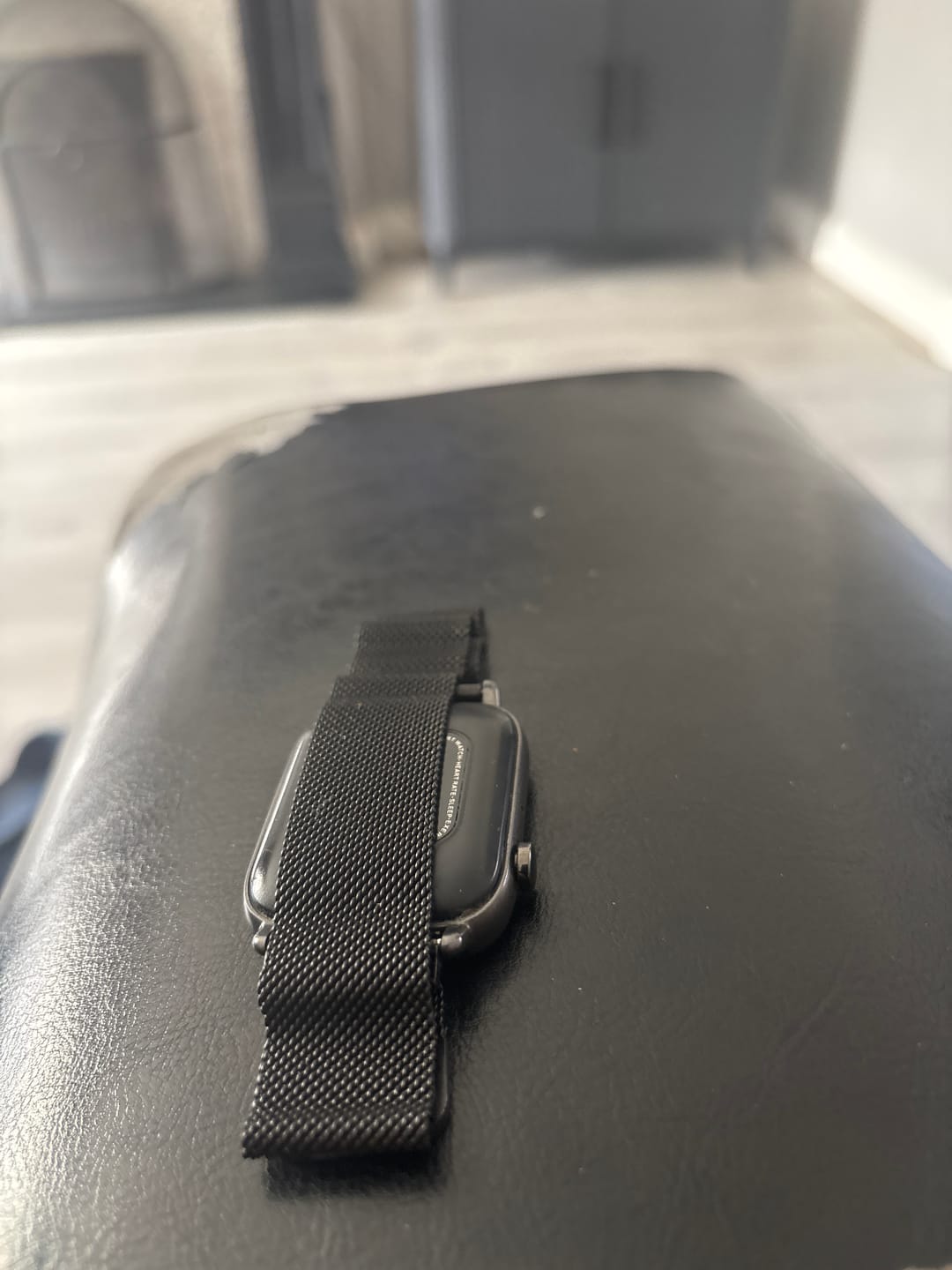 Customer photo review of Black Milanese Loop