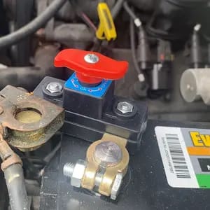 Customer photo review of Interruttore Batteria Auto Rame Alta Conduttività Stabile