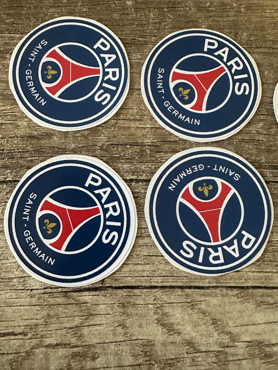 Customer photo review of Sticker PSG - logo club football PARIS