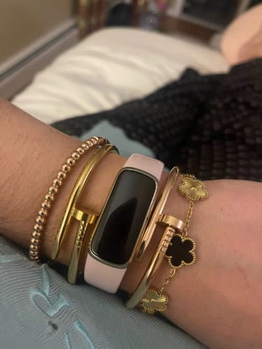 Customer photo review of 18K Celestial Perl̩e Clovers Bracelet