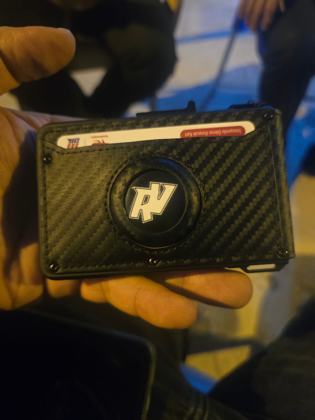 Customer photo review of Revea Akıllı Cüzdan