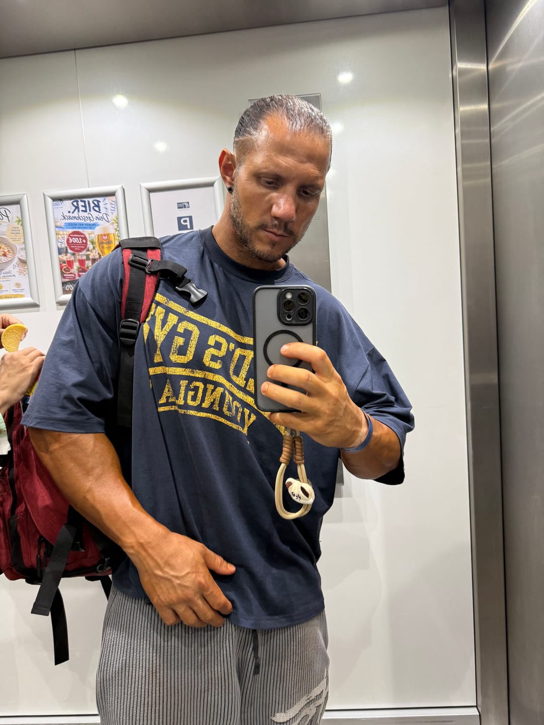 Customer photo review of 4248 - Gold's Iron Legacy Huge Tees