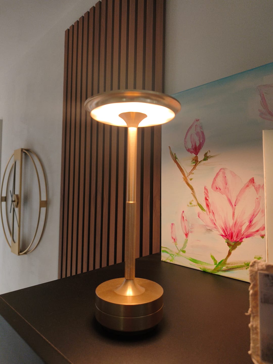 Customer photo review of Tap-light® - Retro Original