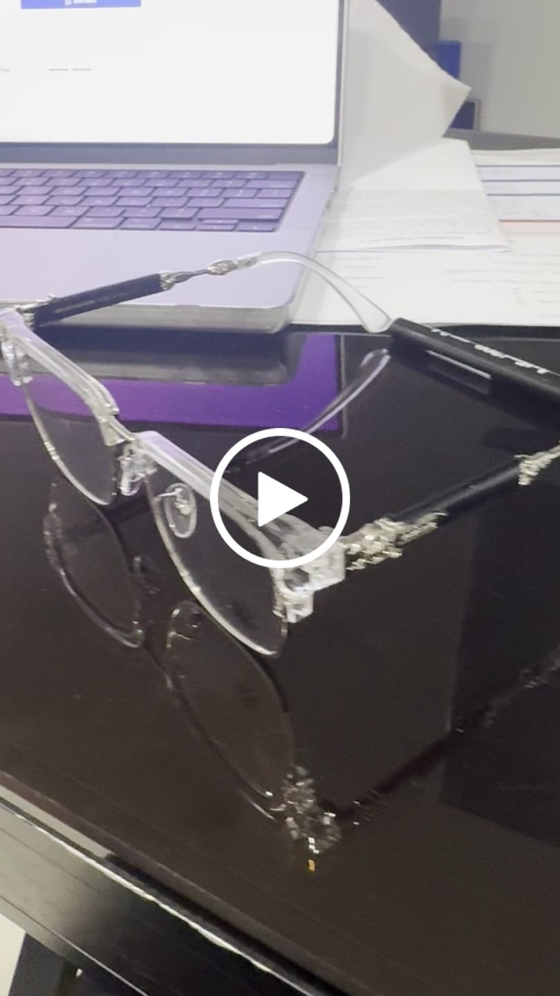 Customer video review of Origin | Clear Black