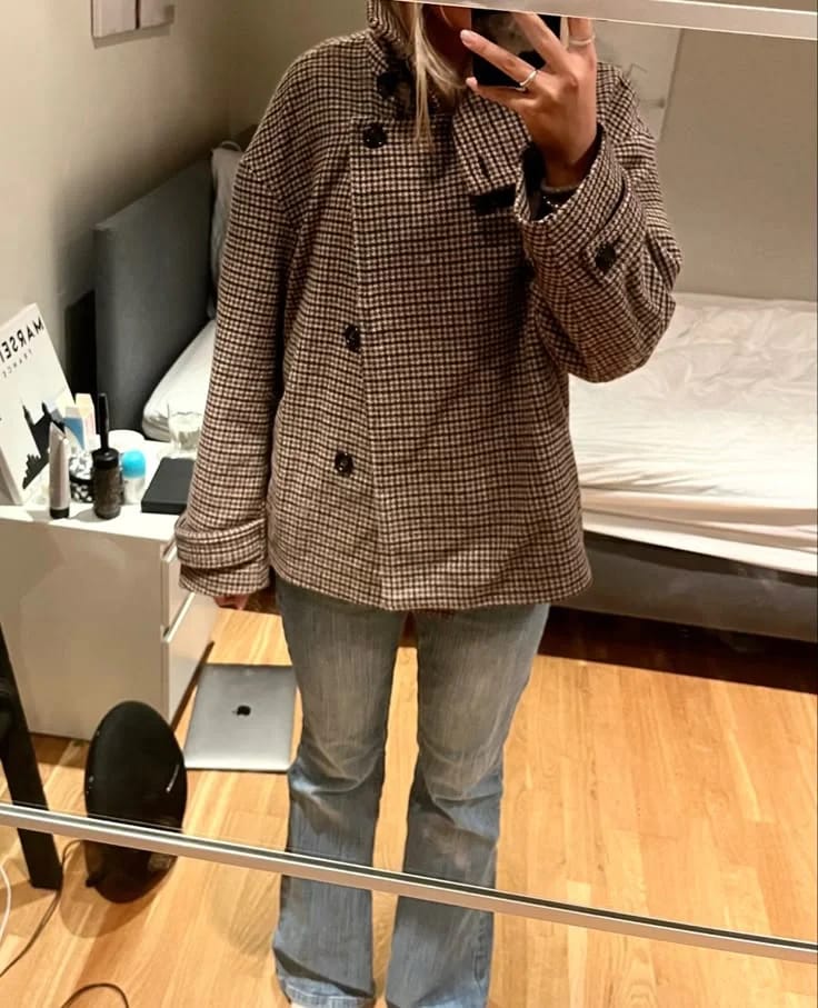 Customer photo review of Emilia Houndstooth Buttoned Stand Collar Jacket