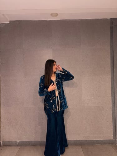 Customer photo review of Alaya Jugni Bahamas Blue Velvet Jacket Kurta Set