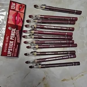 Customer photo review of Trucco Labbra Waterproof Matita Contorno Preciso Lunga Durata
