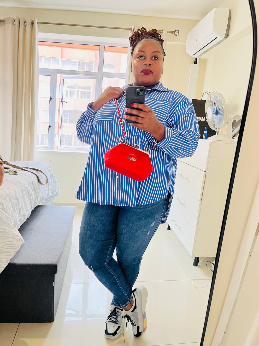 Customer photo review of ERA Mini Kisslock Chain Bag – Red