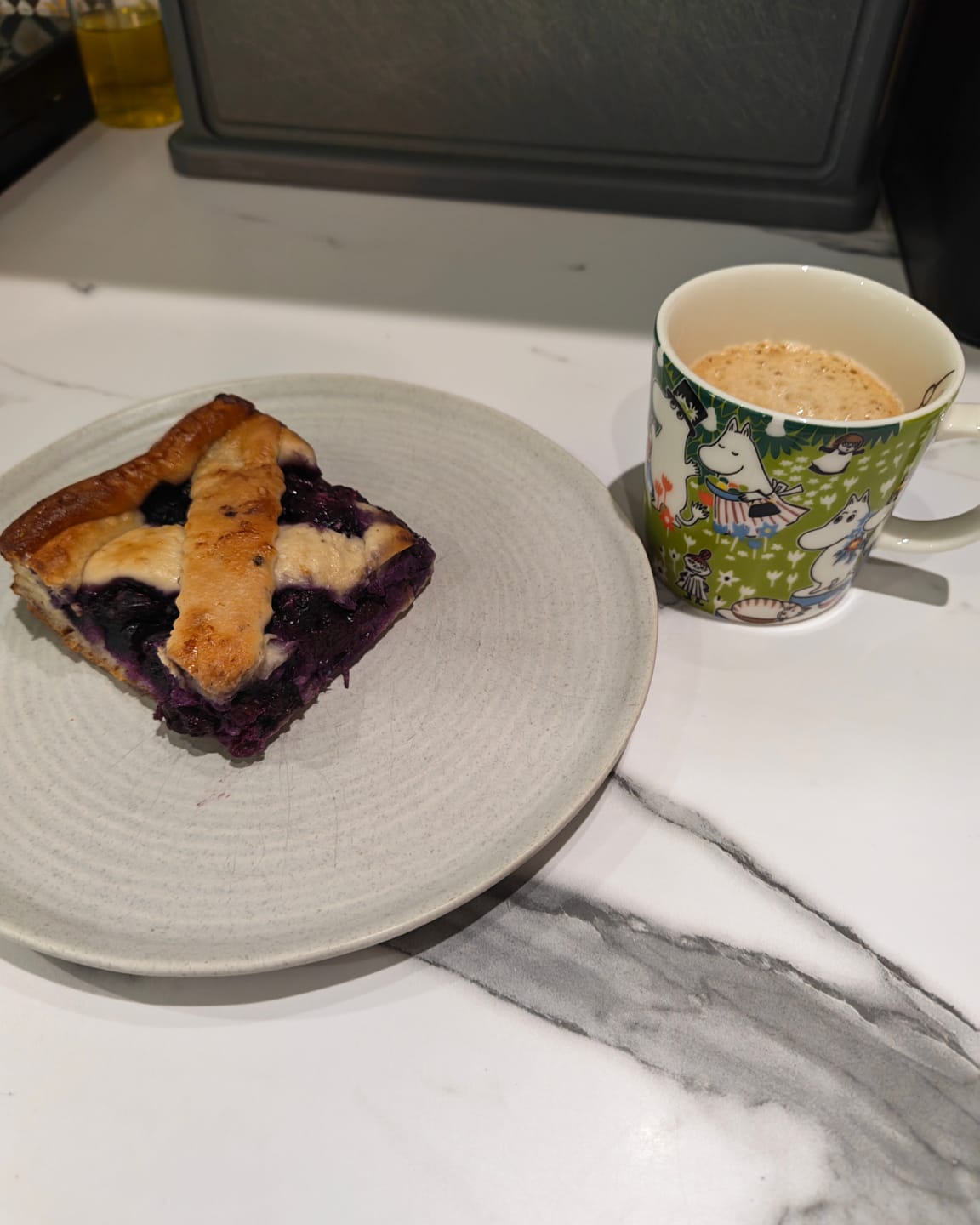 Customer photo review of Blueberry Pulla Tray Bake