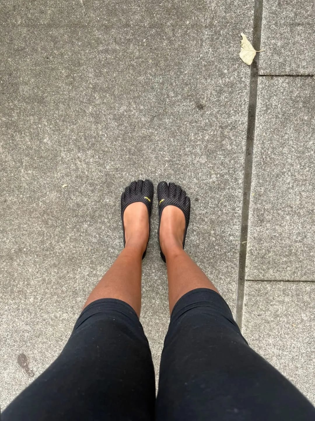 Customer photo review of FiveF Freezy Toe Shoes