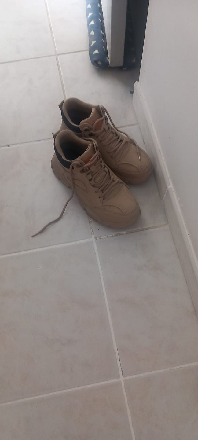Customer photo review of Baskets de Sécurité Légères Imperméables