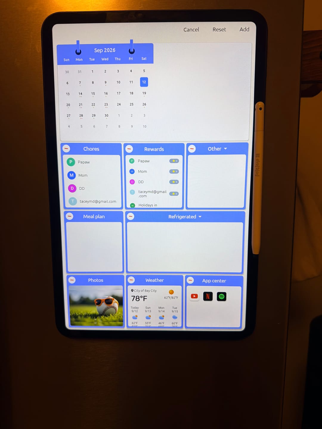 Customer photo review of Everblog 13.4" FridgeCal™  AI Fridge Calendar