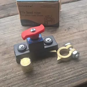 Customer photo review of Interruttore Batteria Auto Rame Alta Conduttività Stabile