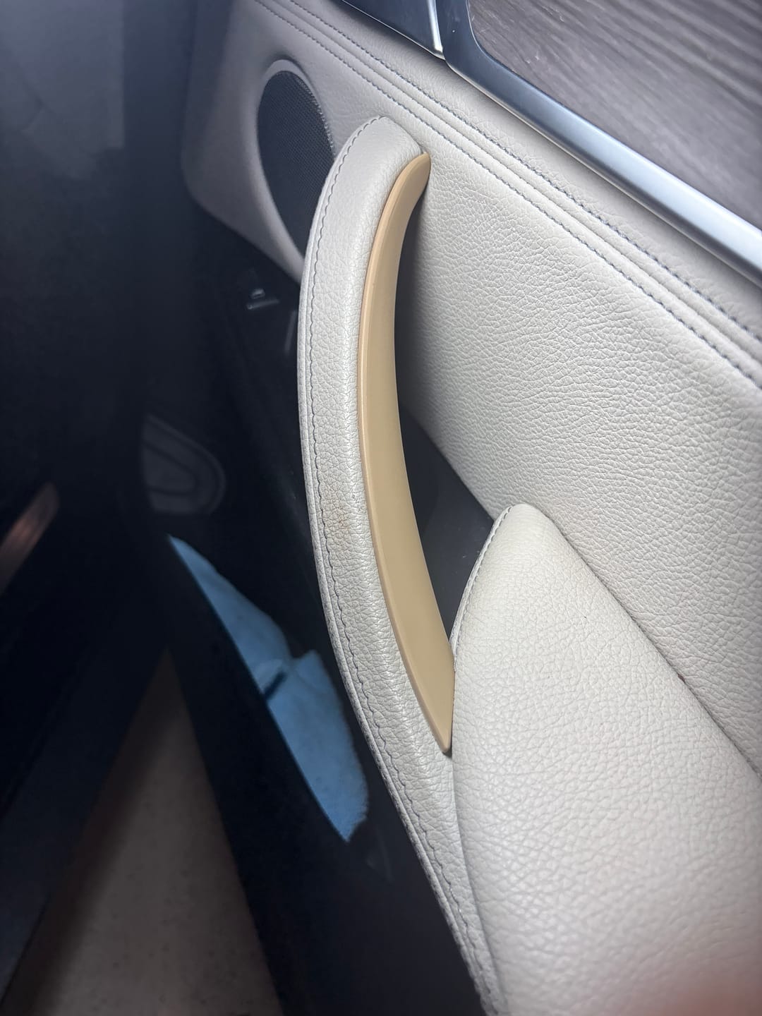 Customer photo review of SPCRSO 3PCS Interior Door Pull Handle Cover Trim Set for BMW X5 F15 (2014–2018) & X6 F16 (2015–2019)
