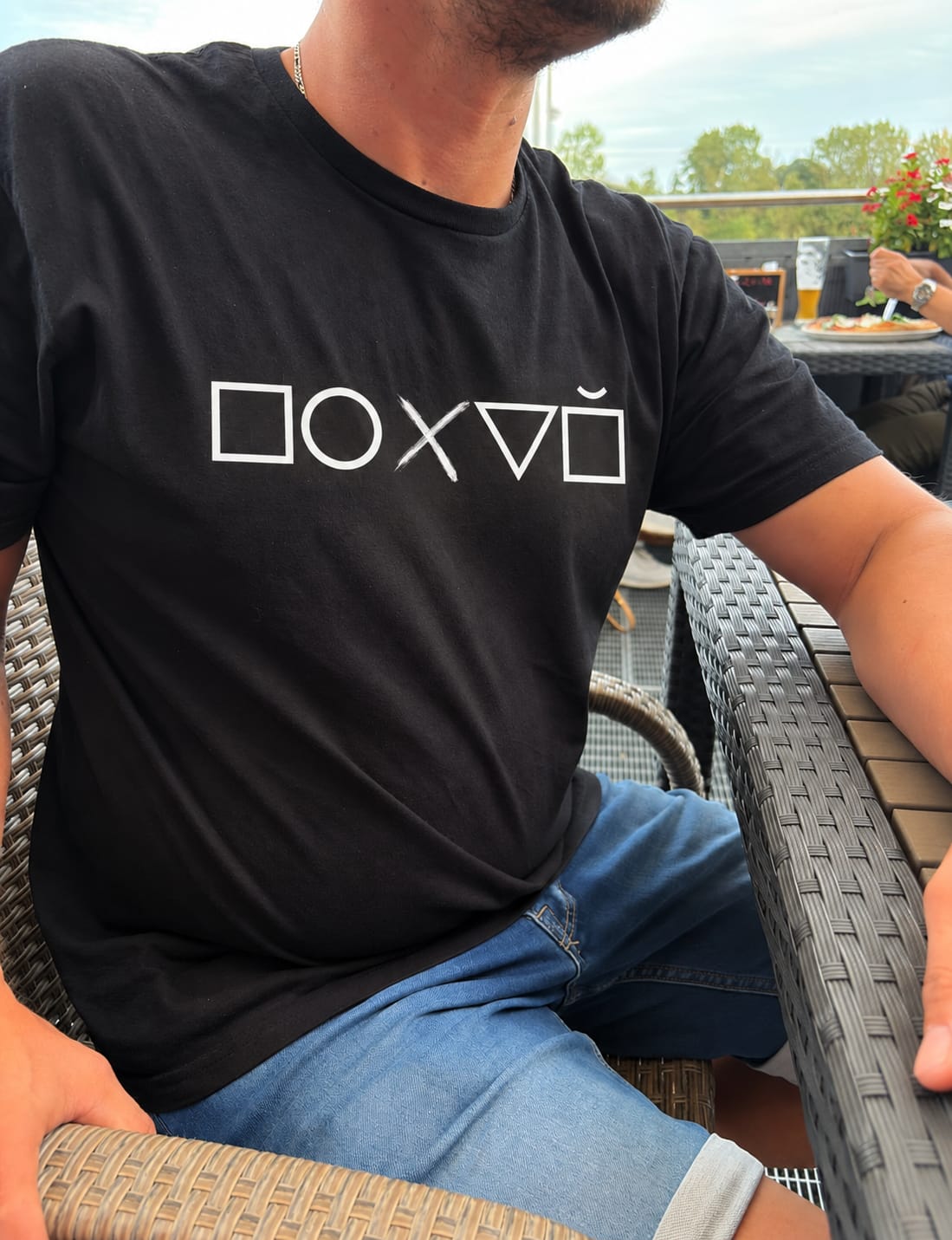 Customer photo review of POHUY T-Shirt