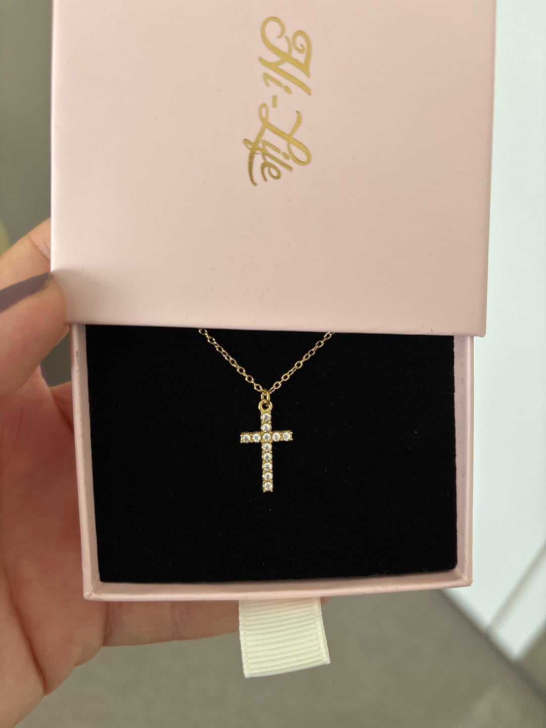 Customer photo review of Lucid Cross Kette 14K Vergoldet
