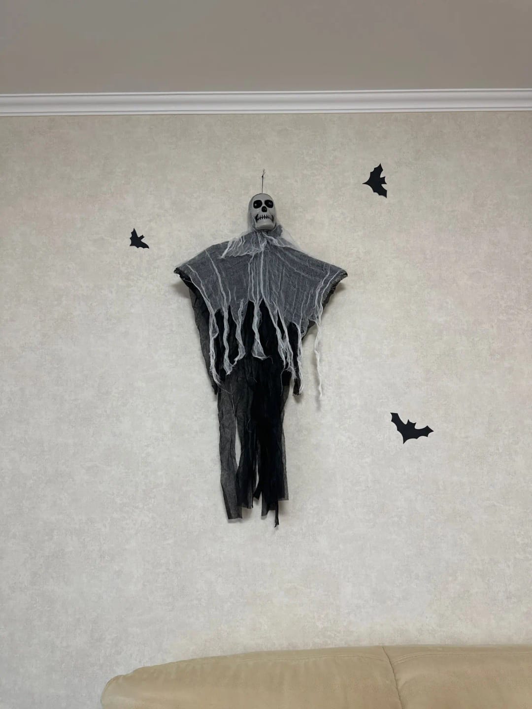 Customer photo review of Fantasma Esqueleto Colgante Luminoso 💀 – Decoración de Halloween para Casa, Jardín y Fiestas