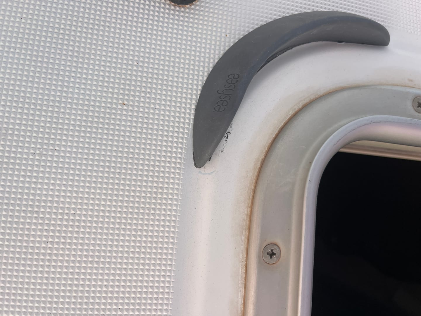 Customer photo review of Rope Deflector – Porthole Fairlead Protection System