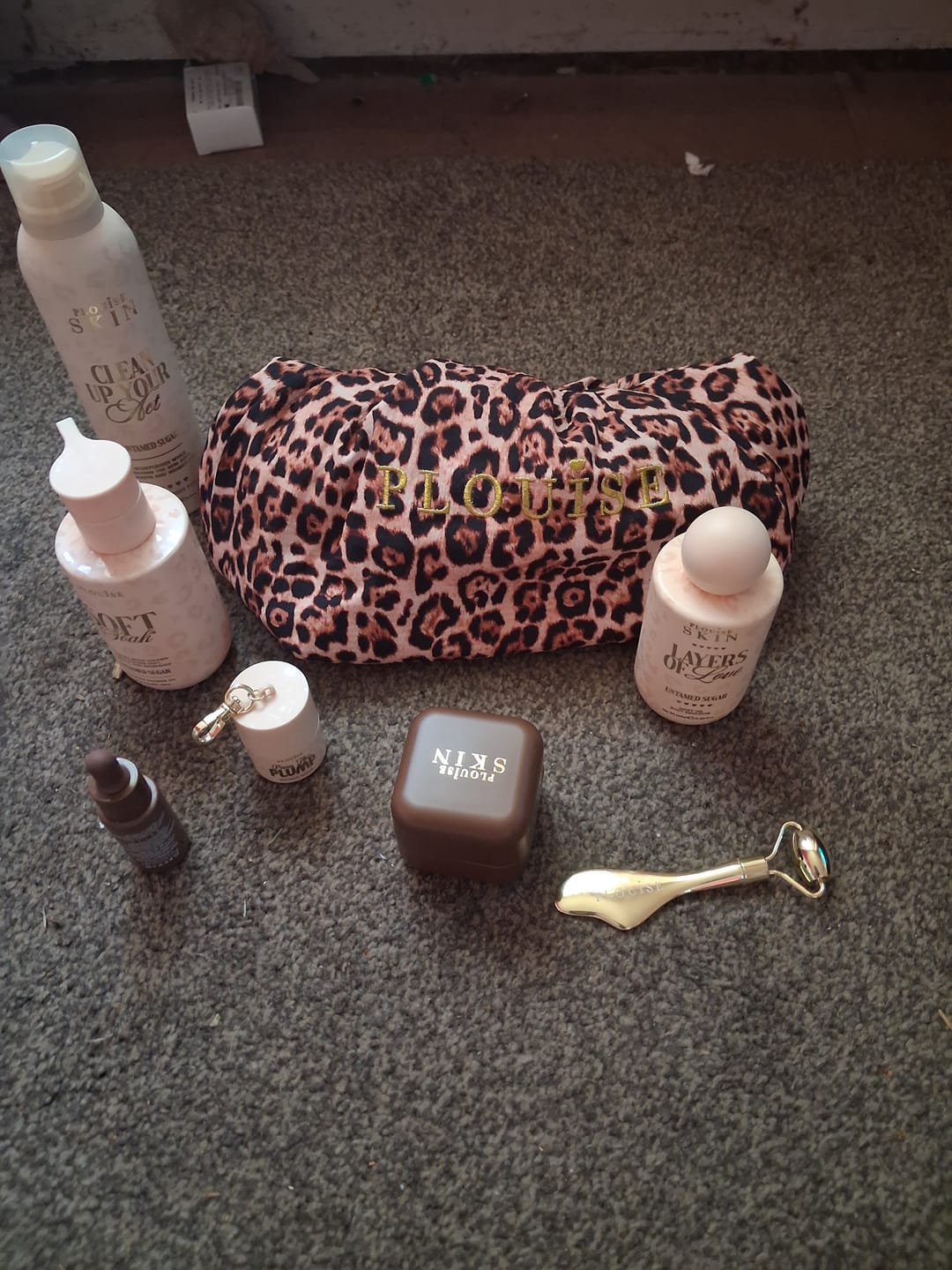 Customer photo review of Cheetah Hot Hunt Skin & Body Self Care Set