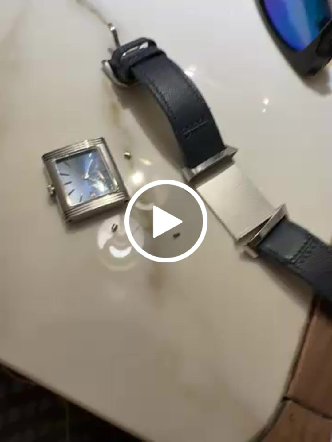 Customer video review of Specht & Söhne SP0029Q3-AN Quartz REVERSO Blue