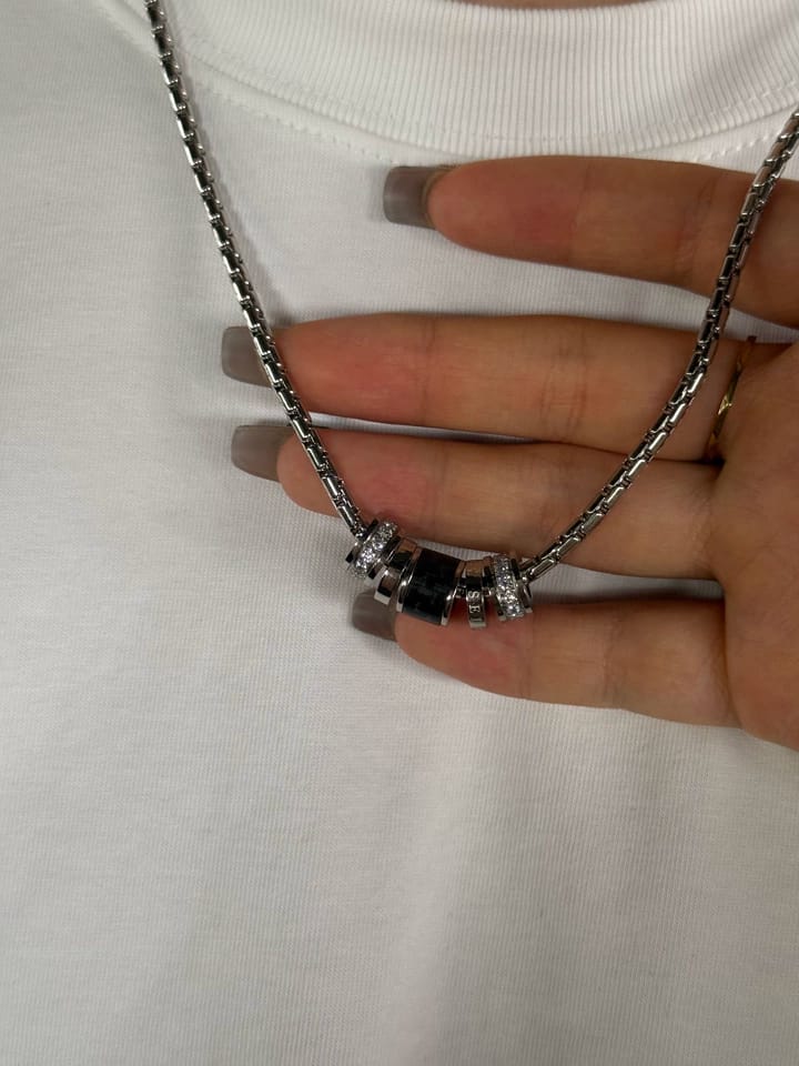 Customer photo review of Barrel Accent Necklace